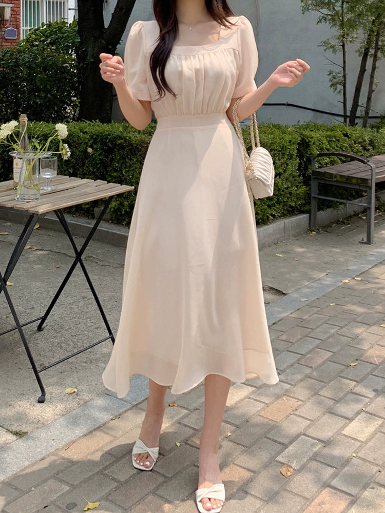 スクエアネックワンピース