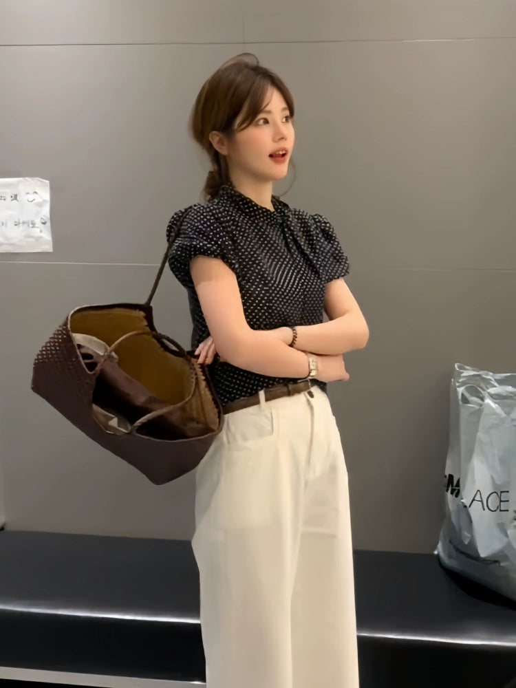 パフスリーブドットブラウス